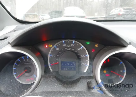 2010 Honda Fit Sport z USA, uszkodzony, nr VIN JHMGE8H42AC025552